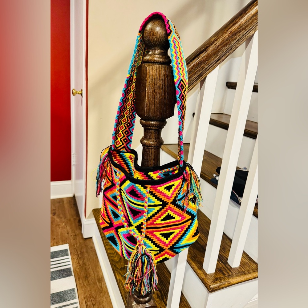 Bolsa Mochila Wayuu Típica Colombiana - Traditional Wayuu bag from Colombia